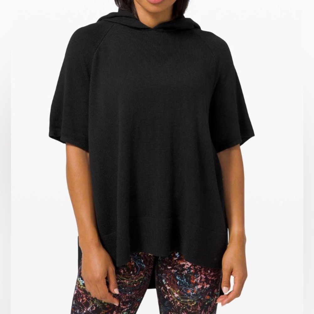 Lululemon 2020 Open Up Poncho in Blk M/L. Excellent Like New! - Picture 3 of 4